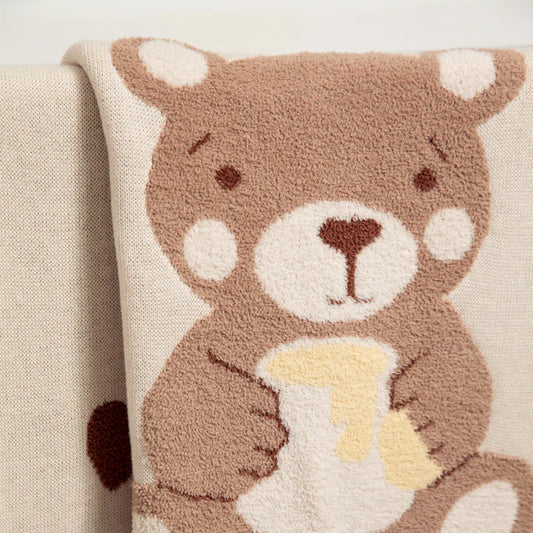 Fluffly Jacquard Blanket - Cuddly Bear