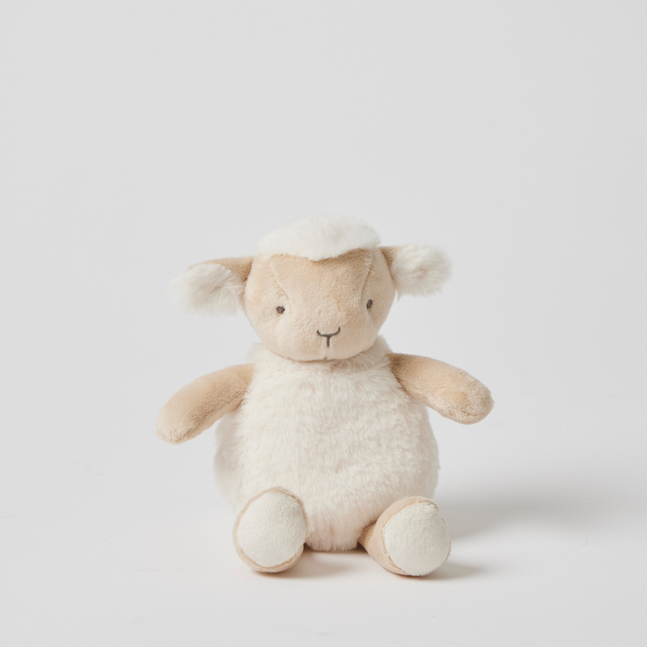 Beau the Sheep Plush Rattle – Kounelakia
