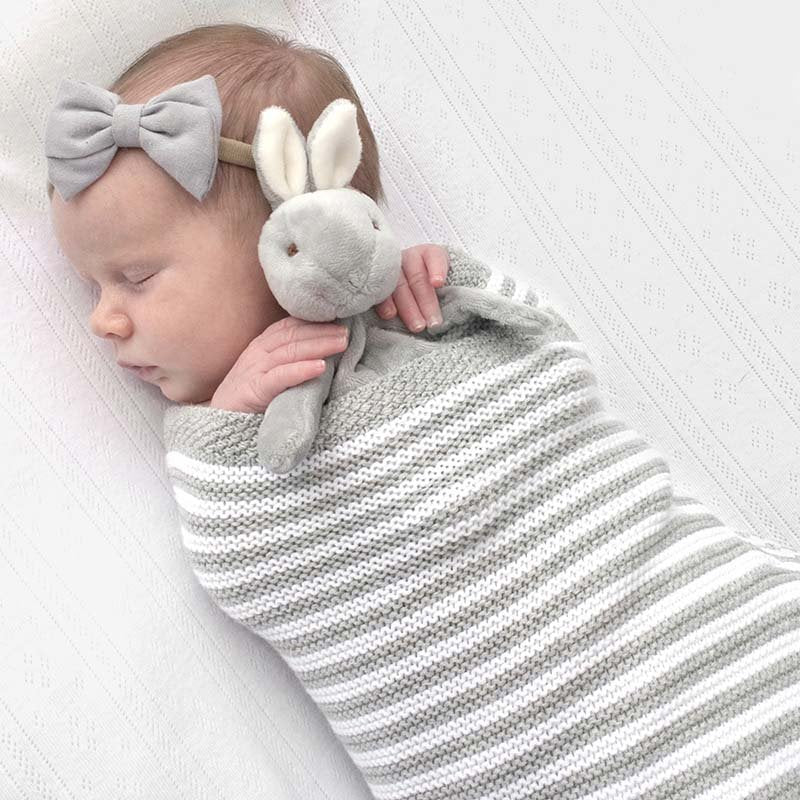 Knitted Stripe Blanket - Grey/White